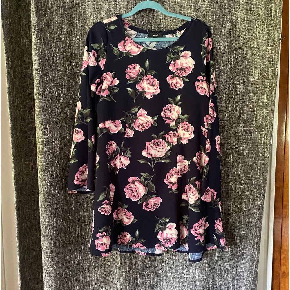 Long sleeve floral dress
